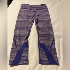 Lululemon Cropped Leggings in great condition.